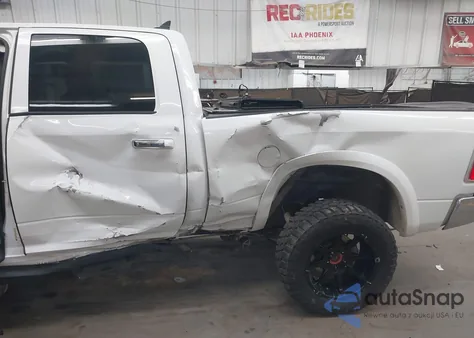 2017 Ram 1500 Laramie 4X4 6'4 Box из США, поврежденный, VIN 1C6RR7VT2HS531040